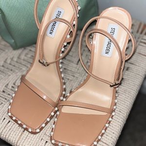 Steve Madden Zelle Nude Heel